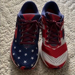 Brooks Launch 5 Women’s Size 7.5